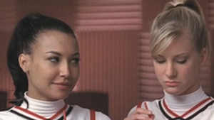 Illustration for article titled Megan Fox and Zoe Saldana Team Up To Swindle Us All